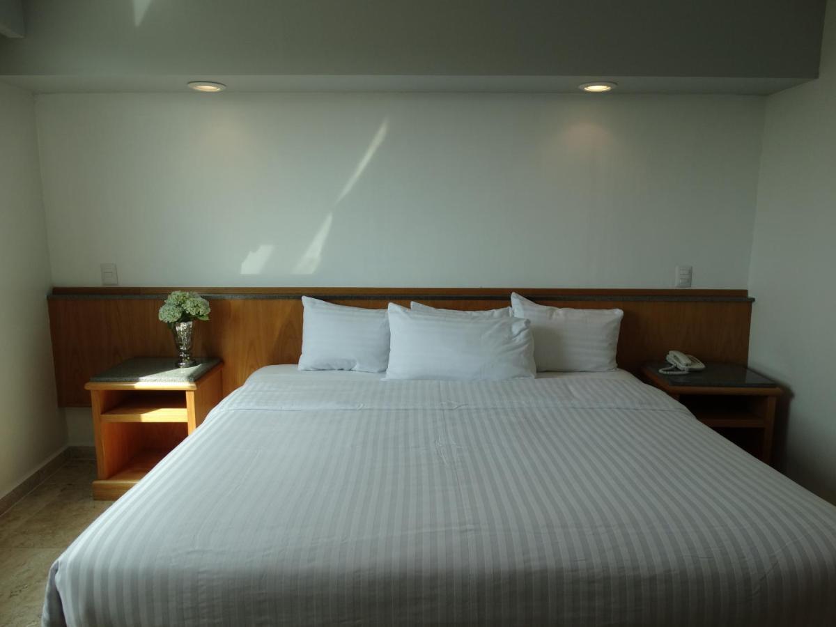 Hotel Amberes Querétaro Buitenkant foto